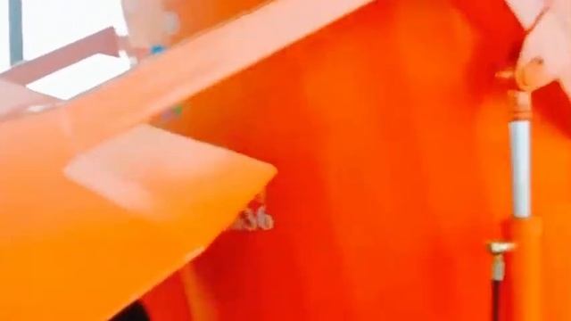 Кормораздатчик дизельный для овец коз мрс от Шипмастер | Кормораздатчики Кормосмеситель мобильный
