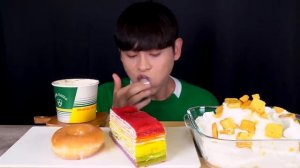 ASMR 대왕 티라미수??생크림위에 달고나 글레이즈도넛 크레이프케이크바 먹방_! Strawberry Choco Tiramisu With Cr