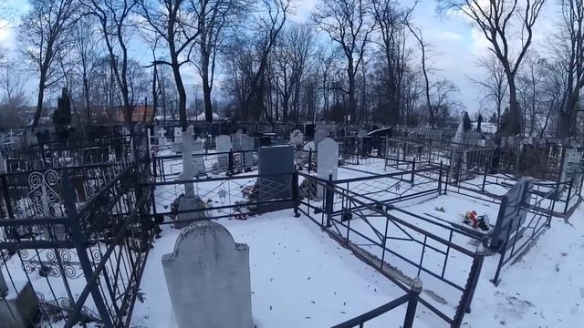 УЖАСНОЕ КЛАДБИЩЕ ВЕДЬМ И КОЛДУНОВ/НАЙДЕНА КУКЛА ВУДУ С ЗАТОЧЁННОЙ ДУШОЙ ВЕДЬМЫ/КУКЛА НА МОГИЛЕ ЖЕСТ смотреть онлайн