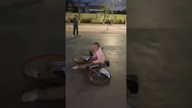 ИРОКЕЗ!!! / Pasha Tretyakov смотреть онлайн