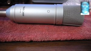 Обзор микрофона TASCAM TM 80