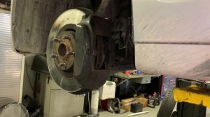How to change brakes on a 2007 Lexus GS 350. Brake Service. New Brake Pads And Rotors