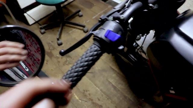 РАЗОБРАЛ MINSK SCRAMBLER 250 / ЗАЧЕМ И ЧТО ПОД БАКОМ ??? смотреть онлайн