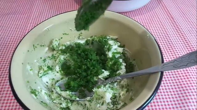 Масло с чесночными стрелками. Очень вкусно))