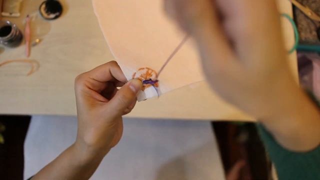 DIY cat brooch hand embroidery for beginner | Thêu ghim cài áo đầu mèo смотреть онлайн