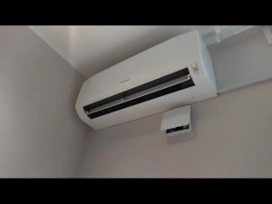 Прямой монтаж кондиционера в загородный дом. Установка кондиционера в Санкт-Петербурге и Л.О