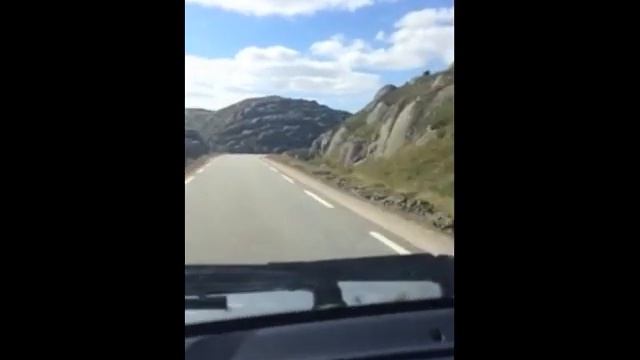 Touring a Porsche 911 993 polar silver - Norway August 2013 смотреть онлайн