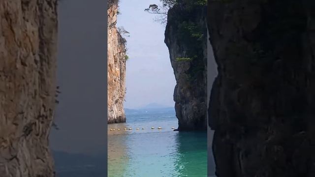 Маргарита в лагуне острова Майя Бэй.Андоманское море, Таиланд, январь 2023г.