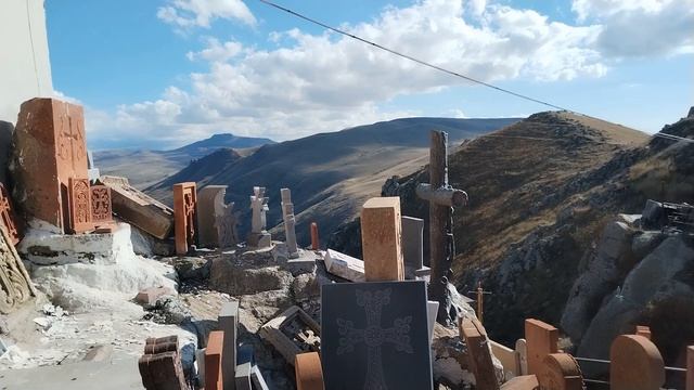 ?? Паломничество к часовне Св. Ованнеса. Одна из труднодосягаемых высот Памбакского хребта. смотреть онлайн