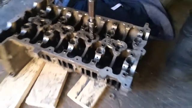 Sang Yong Kyron - СНЯТИЕ ФОРСУНКИ ПРИКИСШЕЙ В ГОЛОВКЕ БЛОКА!!!!! смотреть онлайн