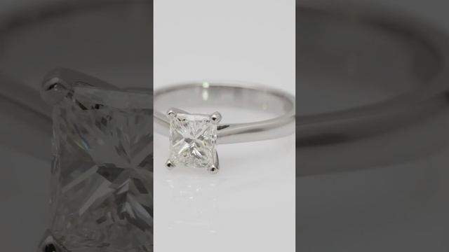 Кольцо из белого золота с бриллиантом 1,01 карат (сертификат GIA) смотреть онлайн