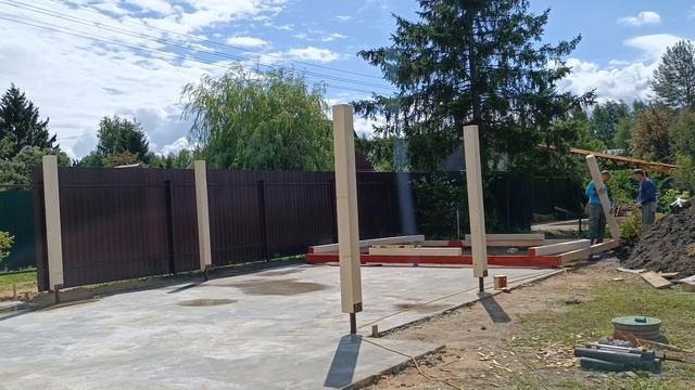 Столбы под автонавес с хозблоком и дровником