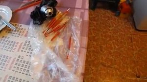 уход от роения - замена матки в семье пчел, без покупки маток со стороны - часть 1
