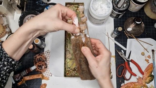 Colorful Textures With Finnabair Paints And Waxes - Altered Box by Anastasia Korvyakova смотреть онлайн