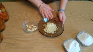 ПОМИДОРЫ ПОД СНЕГОМ - заготовка на зиму, ОРИГИНАЛЬНЫЙ рецепт маринованных томатов с чесноком