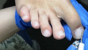 Аппаратный педикюр ПАЛЬЧИКИ без замачивания поэтапно. ГРАДИЕНТ гель лаком Monami, стемпинг kads.