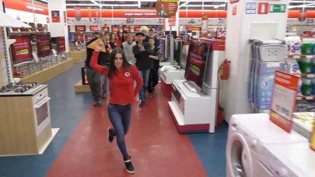 М. Видео г.Владикавказ. Флеш-Моб "Одним кадром" Приключение горцев!!!! смотреть онлайн