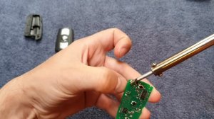How to change BMW key fob battery E series VL2020 5 Series e60