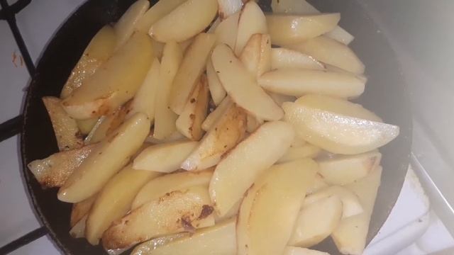 как приготовить тушёную картошку ??