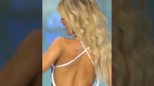 Крымское лето (ремикс)-Девушки в бикини