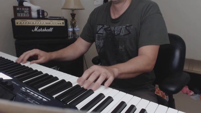 Casio PX-560M Sound Demo - Midnight Sun смотреть онлайн