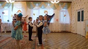 Танец Губки бантиком