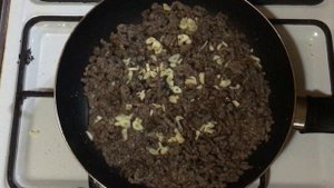 ДВА САЛАТА ИЗ КРАСНОЙ ФАСОЛЬЮ!САЛАТ НАПОЛИ И МОЙ ВАРИАНТ. СТОИТ ПРИГОТОВИТЬ И ПОПРОБОВАТЬ!