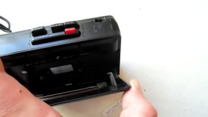 Кассетный плеер-диктофон Panasonic RQ-L307 нерабочий. Лот 02403М