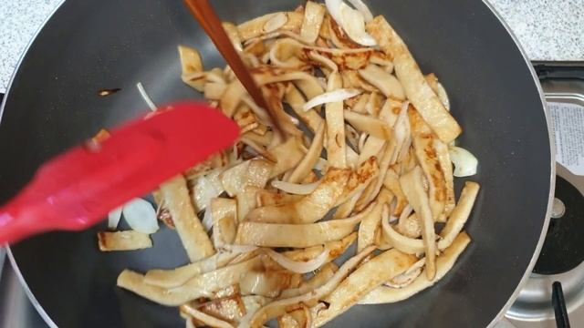 РЫБНЫЕ БЛИНЧИКИ В СОУСЕ смотреть онлайн