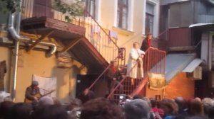 песни нашего двора в театре у никитских ворот