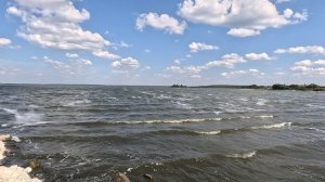 Озеро Большие Касли штормит как на море