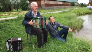 Владимир Глазунов и Иван Разумов - На горе стоит деревня