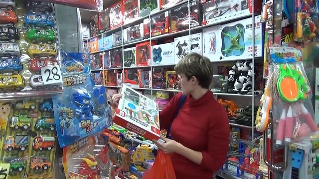 Рынок игрушек в Шэньчжэнь - Жизнь в Китае #70