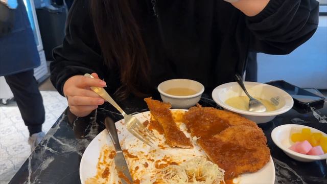 (SUB) [먹방브이로그] 800만 유튜버 쯔양이 최근에 오픈한 원조쯔왕돈까스 리뷰 먹방🥩 쯔양, tzuyang, Mukbang, Korean Mukbang