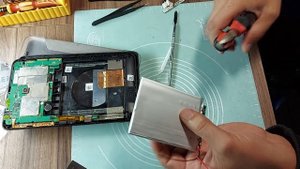 Как ремонтировать аккумуляторы на телефоны и планшеты