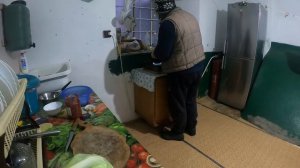 ЖИВУ ОДНА В ДЕРЕВНЕ/ У НАС ВЫПАЛ СНЕГ/ ПРИГОТОВИЛА  УЖИН / ЖИЗНЬ В ДЕРЕВНЕ