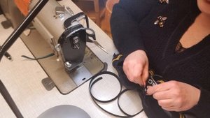 Как вставить резинку в спортивных штанах? Лёгкий способ