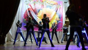 Танец к 8 марта. "Санта Лючия"