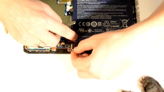 Как разобрать планшет Acer Iconia Tab A200. Мастер-ломастер и кот-подмастерье))). смотреть онлайн