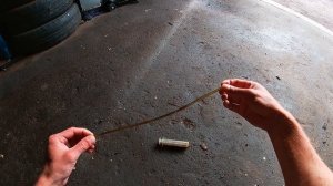ЕСЛИ перелил МАСЛО В ДВИГАТЕЛЬ - такая ПОЛЕЗНАЯ ШТУКА должна БЫТЬ У ТЕБЯ В ГАРАЖЕ