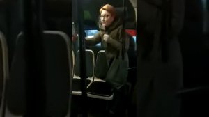 Неадекватная пассажирка в СПБ