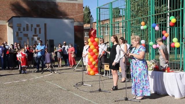 1 сентября 2020 г. Вадим идёт в первый класс смотреть онлайн