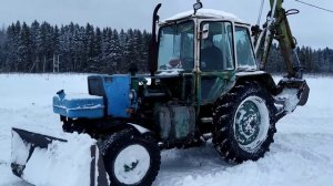 Чистка снега ЮМЗ-6КМ