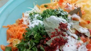 САЛАТ НА ЗИМУ ИЗ КАПУСТЫ ПОМИДОРОВ И СЛАДКОГО ПЕРЦА!