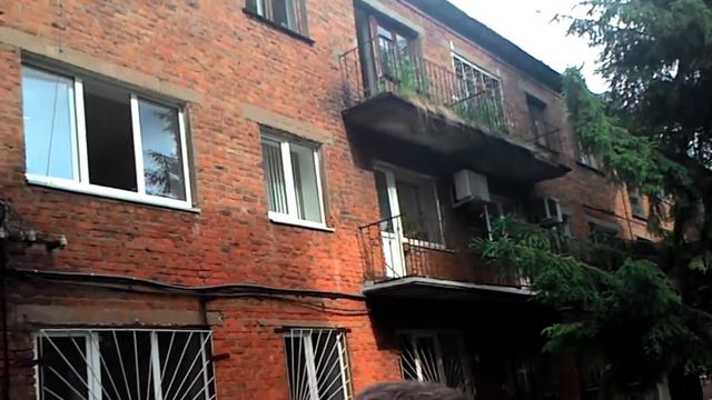 В Железногорске ремонтируют полуаварийный дом смотреть онлайн