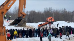 Соревнования «Лебедушкено озеро» гонки на внедорожниках и грузовиках.