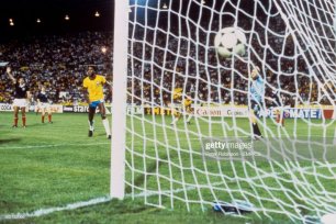 Бразилия-Шотландия.Чемпионат мира по футболу 1982г.ч.1.mp4