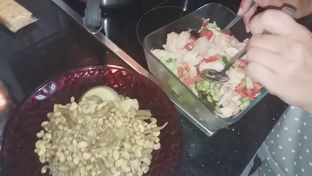 #здороваяеда #салат #туна #фасоль #лемон #оливковоемасло #колокуськи -название #кухнясредиземноморь смотреть онлайн