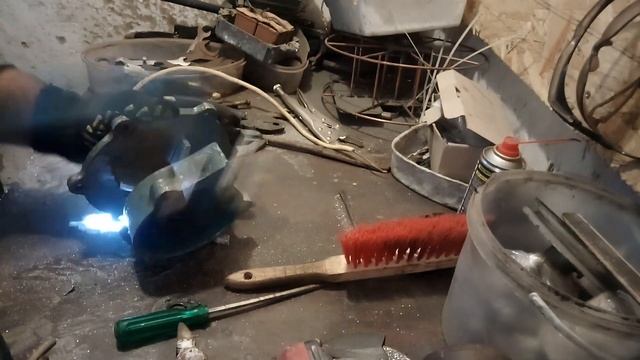 наждак из старого насоса | точильный станок своими руками | DIY sharpening machine (Часть 1) смотреть онлайн