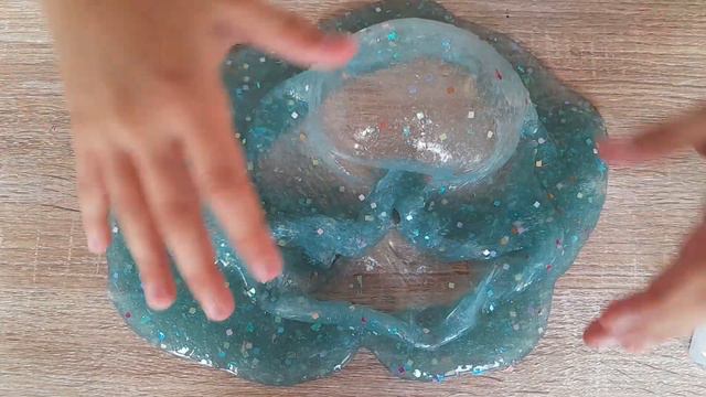 Когда мы были в Испании марина купила слайм и сегодня Луиза будет тестировать смотреть онлайн